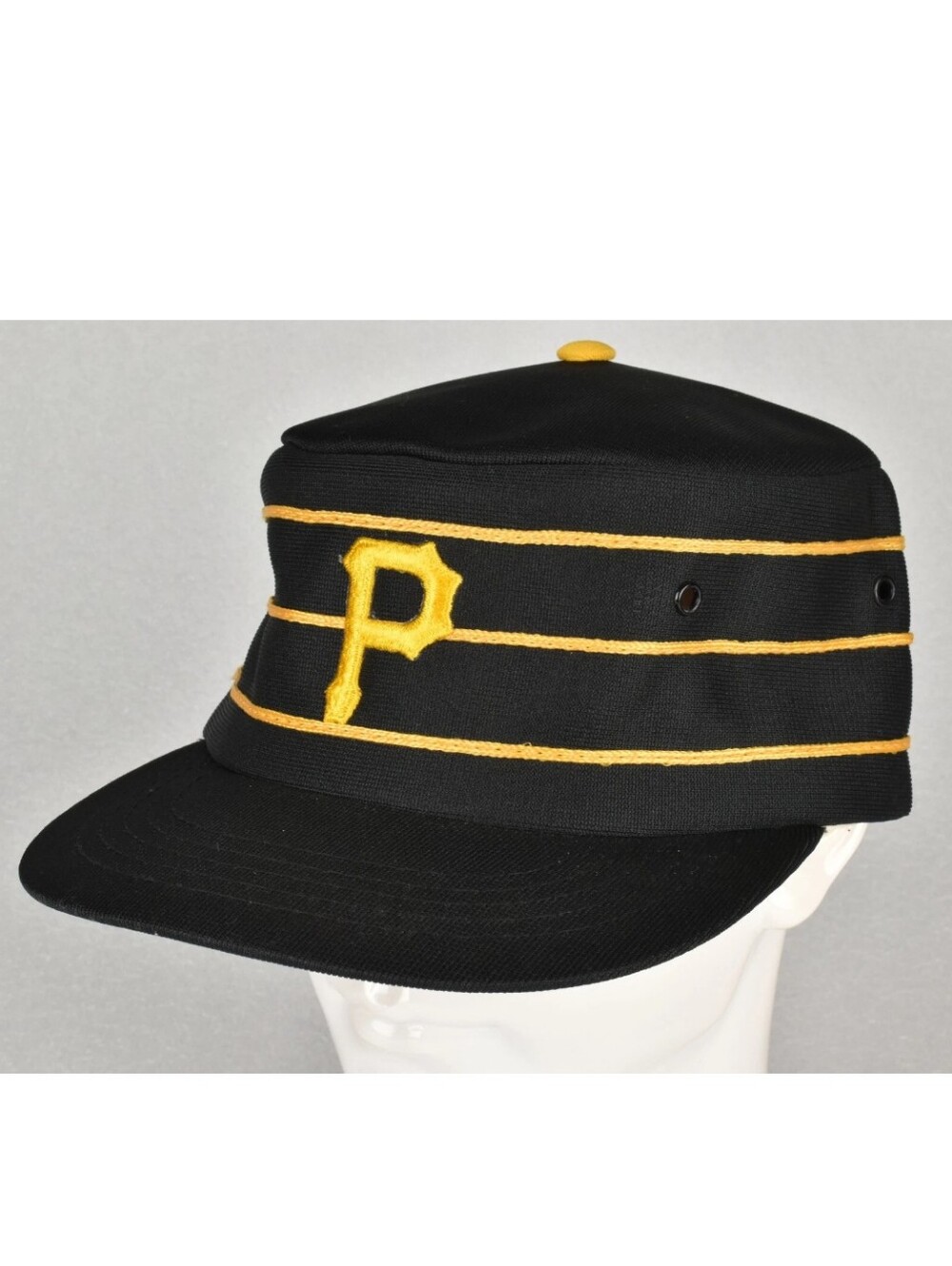 Vintage 1979 Pittsburgh Pirates  Black and Gold Snapback Baseboll Cap Hat